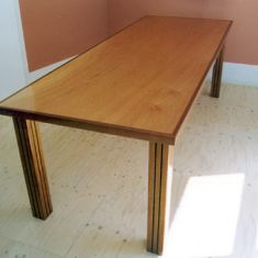 Tafel. Ocume multiplex, poten bankirai ingelegd met massief wenge